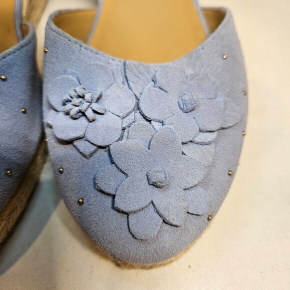 Talbots Sandals Womens 10 Light Blue Suede Flowers Strap Gold Buckle Studs Wedge - Picture 6 of 11